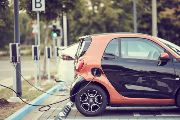 (Four-wheel low-speed electric vehicle)